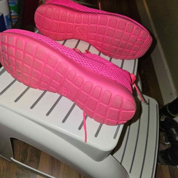 Nike runners - Picture 3 of 4